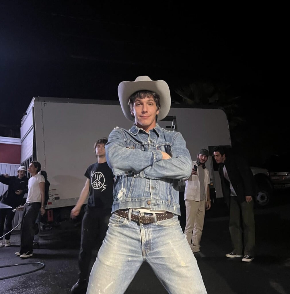 ¿Quién es Role Model? El proyecto musical de Tucker Pillsbury